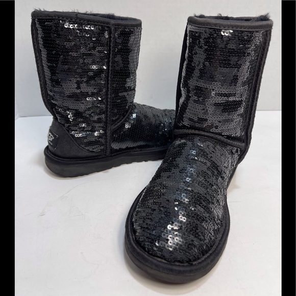 UGG 3161 Classic Short Black Sequin Sparkle Sheepskin Lined Boots Women’s Size 5 - Picture 10 of 14